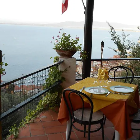 Vittoria 3* Porto Santo Stefano (Grosseto)